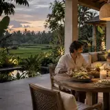private villa dining in Cepaka